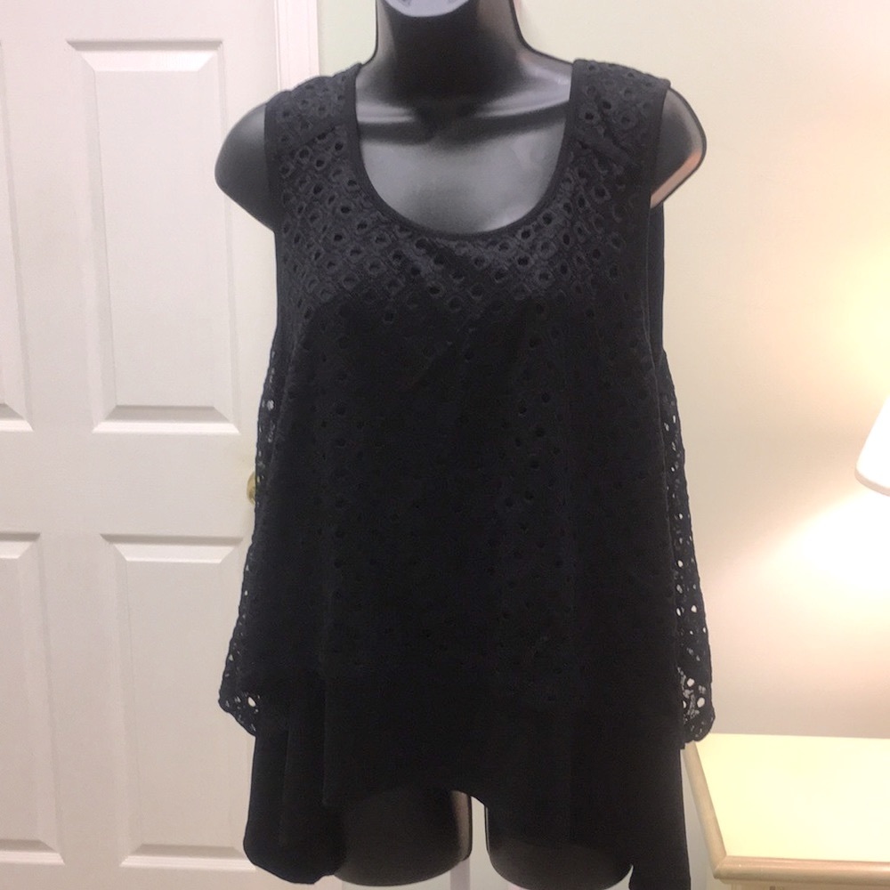 Alfani black tunic top with eyelet overlay/jersey